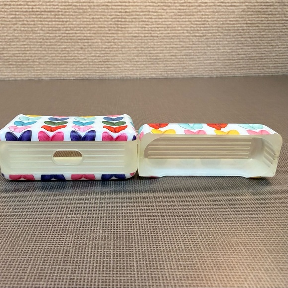 Colorful Heart Patterned AirPod Pro Case - Picture 4 of 4